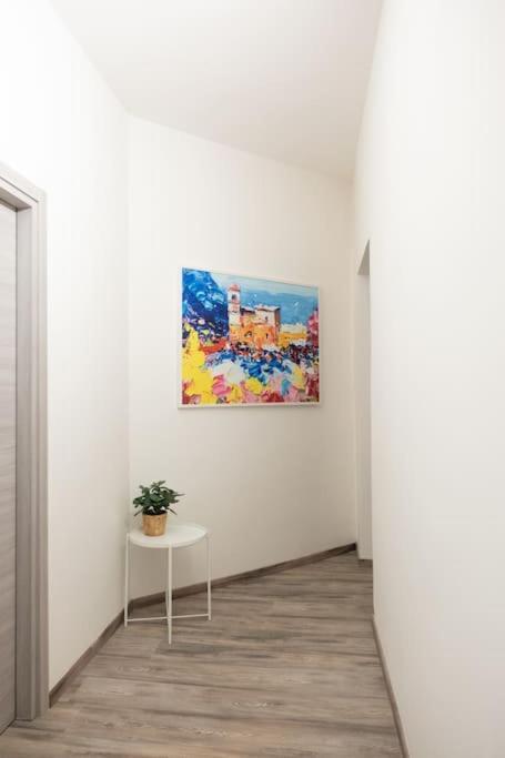 Private Room: The Port Apartment Scirocco ลีวอร์โน ภายนอก รูปภาพ